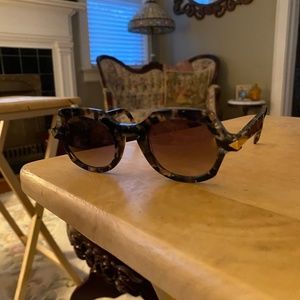 Anne et Valentin  Sunglasses